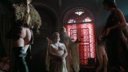 extant_GameOfThrones_5x03-HighSparrow_4282
