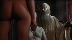 extant_GameOfThrones_5x03-HighSparrow_4296