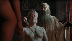 extant_GameOfThrones_5x03-HighSparrow_4302