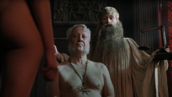 extant_GameOfThrones_5x03-HighSparrow_4305