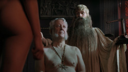 extant_GameOfThrones_5x03-HighSparrow_4308