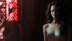 extant_GameOfThrones_5x03-HighSparrow_4324