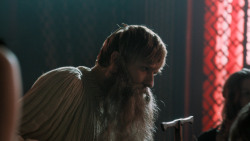 extant_GameOfThrones_5x03-HighSparrow_4331