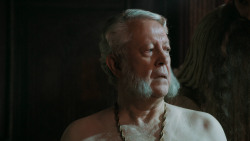 extant_GameOfThrones_5x03-HighSparrow_4333