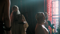 extant_GameOfThrones_5x03-HighSparrow_4338