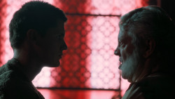 extant_GameOfThrones_5x03-HighSparrow_4376