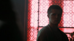 extant_GameOfThrones_5x03-HighSparrow_4389