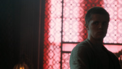 extant_GameOfThrones_5x03-HighSparrow_4390