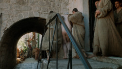 extant_GameOfThrones_5x03-HighSparrow_4396