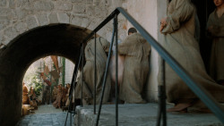 extant_GameOfThrones_5x03-HighSparrow_4397