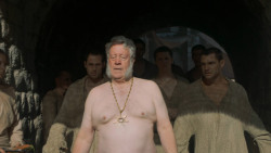 extant_GameOfThrones_5x03-HighSparrow_4420