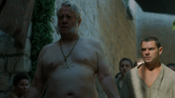 extant_GameOfThrones_5x03-HighSparrow_4432