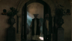extant_GameOfThrones_5x03-HighSparrow_4443