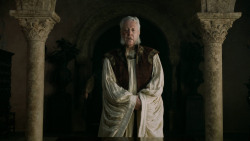 extant_GameOfThrones_5x03-HighSparrow_4457