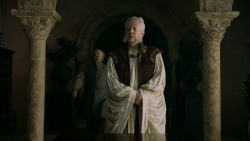 extant_GameOfThrones_5x03-HighSparrow_4459