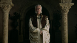 extant_GameOfThrones_5x03-HighSparrow_4503