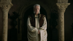 extant_GameOfThrones_5x03-HighSparrow_4504