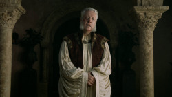 extant_GameOfThrones_5x03-HighSparrow_4515