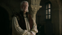 extant_GameOfThrones_5x03-HighSparrow_4533