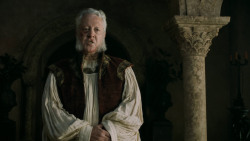 extant_GameOfThrones_5x03-HighSparrow_4560