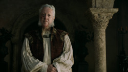 extant_GameOfThrones_5x03-HighSparrow_4562