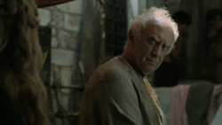 extant_GameOfThrones_5x03-HighSparrow_4906