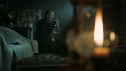 extant_GameOfThrones_5x03-HighSparrow_4946