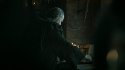 extant_GameOfThrones_5x03-HighSparrow_4951