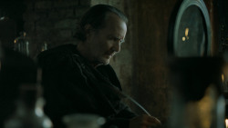 extant_GameOfThrones_5x03-HighSparrow_5053
