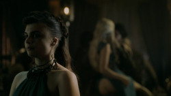 extant_GameOfThrones_5x03-HighSparrow_5959