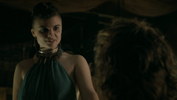 extant_GameOfThrones_5x03-HighSparrow_6105