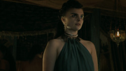 extant_GameOfThrones_5x03-HighSparrow_6155