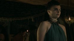 extant_GameOfThrones_5x03-HighSparrow_6156