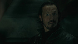 extant_GameOfThrones_5x04-SonsOfTheHarpy_0267
