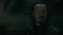 extant_GameOfThrones_5x04-SonsOfTheHarpy_0268
