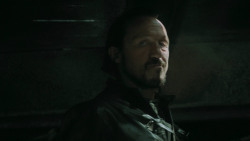 extant_GameOfThrones_5x04-SonsOfTheHarpy_0375
