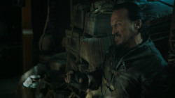 extant_GameOfThrones_5x04-SonsOfTheHarpy_0384