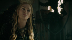 extant_GameOfThrones_5x04-SonsOfTheHarpy_0486