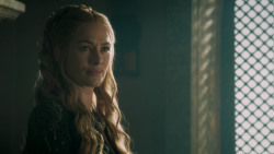 extant_GameOfThrones_5x04-SonsOfTheHarpy_0565