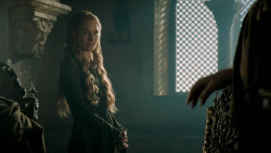 extant_GameOfThrones_5x04-SonsOfTheHarpy_0572