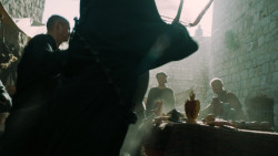 extant_GameOfThrones_5x04-SonsOfTheHarpy_0877