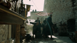 extant_GameOfThrones_5x04-SonsOfTheHarpy_0881