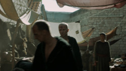 extant_GameOfThrones_5x04-SonsOfTheHarpy_0882