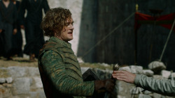 extant_GameOfThrones_5x04-SonsOfTheHarpy_1066