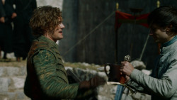 extant_GameOfThrones_5x04-SonsOfTheHarpy_1067