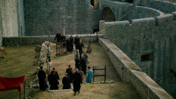 extant_GameOfThrones_5x04-SonsOfTheHarpy_1073