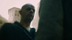 extant_GameOfThrones_5x04-SonsOfTheHarpy_1353