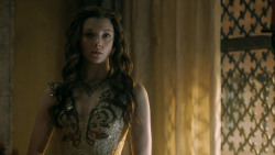 extant_GameOfThrones_5x04-SonsOfTheHarpy_1463
