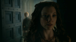 extant_GameOfThrones_5x04-SonsOfTheHarpy_1524