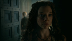 extant_GameOfThrones_5x04-SonsOfTheHarpy_1525